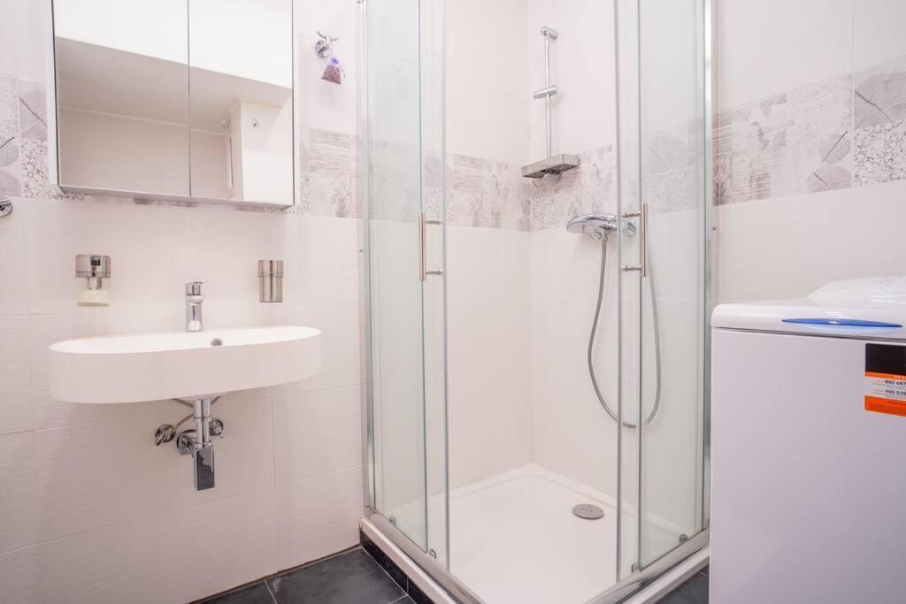 Sukromny Staromestsky Apartman V Uzasnej Lokalite/Cozy Old-Town Apartment In A Great Neighborhood Bratysława Zewnętrze zdjęcie